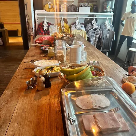 Cafe Coureur ホテル ホッファライズ